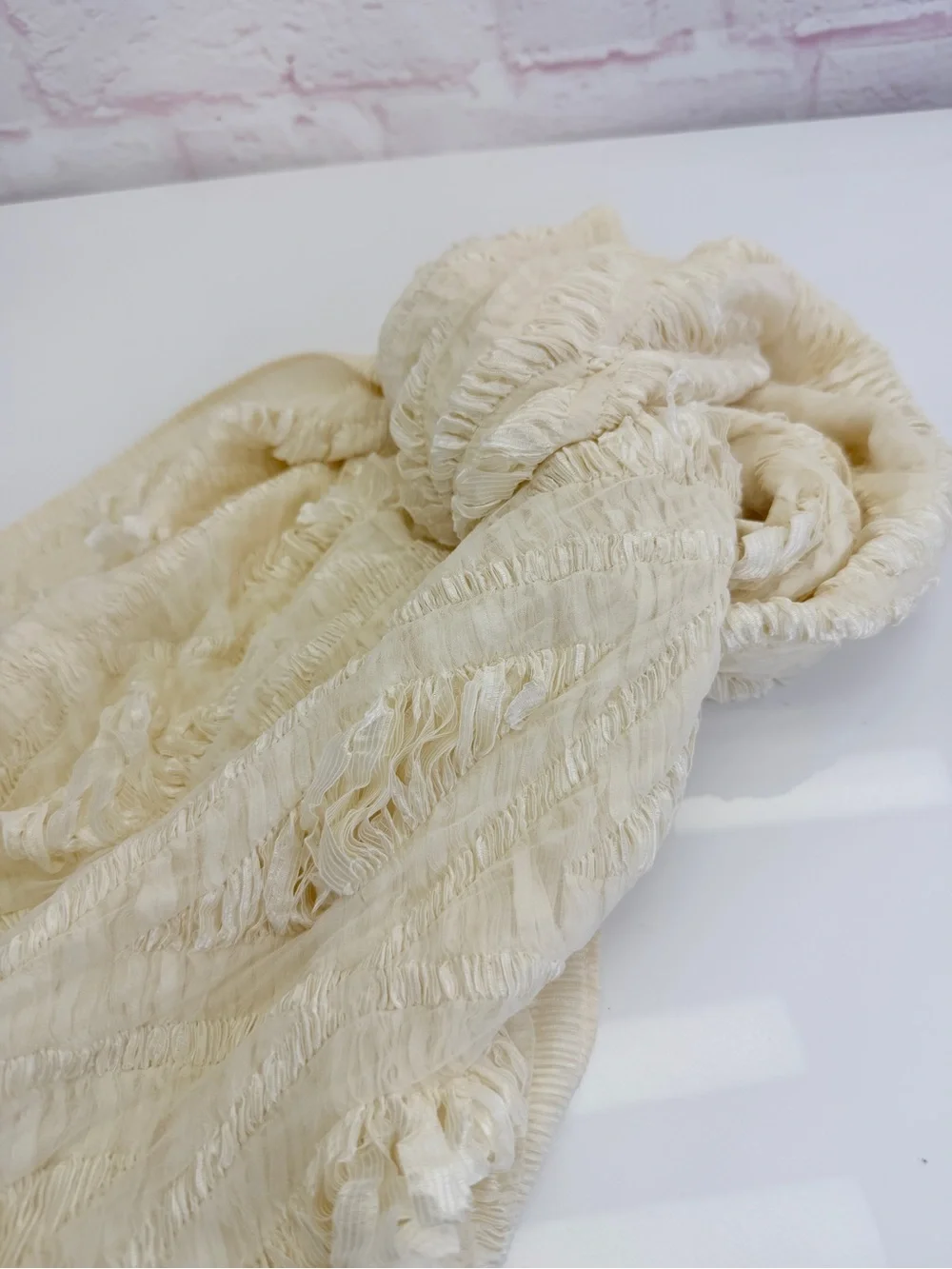 Gucci Silk Shawl Scarf Pleated Ivory